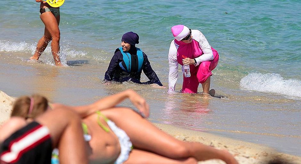 Fransa'da Tartışmaların Odağındaki 'Burkini' Yasağı Askıya Alındı