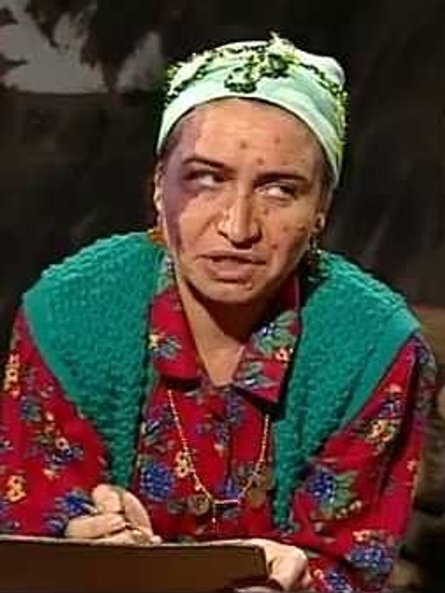 6. Demet Akbağ