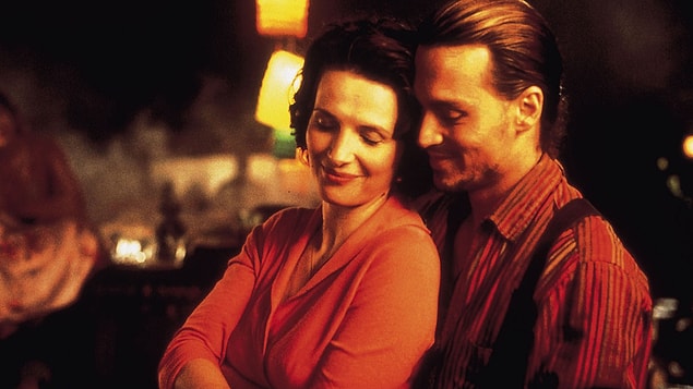 32. Chocolat (2000) | IMDb: 7.3