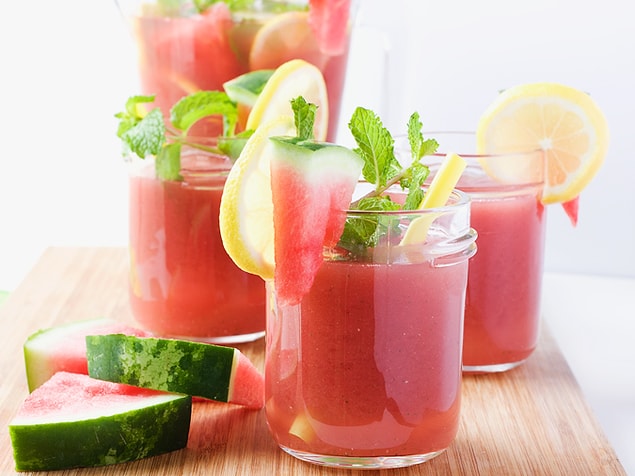 13. Koca koca karpuzları bitiremeyenler limonata yapabilir!
