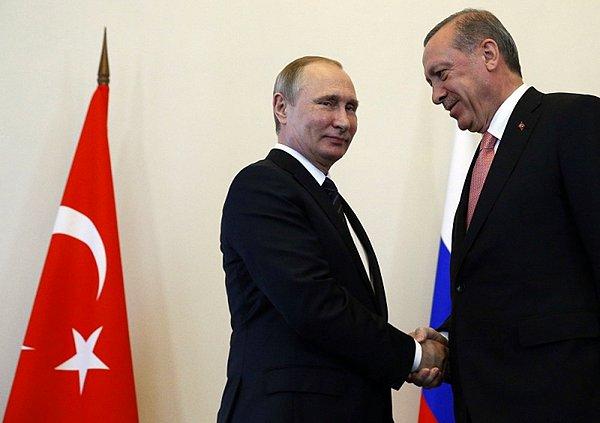 Putin, Türkiye'ye yönelik yaptırımların aşamalı olarak kaldırılacağını söylemişti