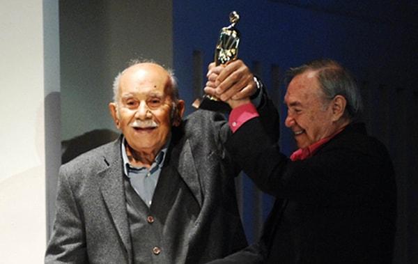2009 yılında Antalya Film Festivali'nde "Yaşam Boyu Onur Ödülü"ne layık görülen isimler arasındaydı