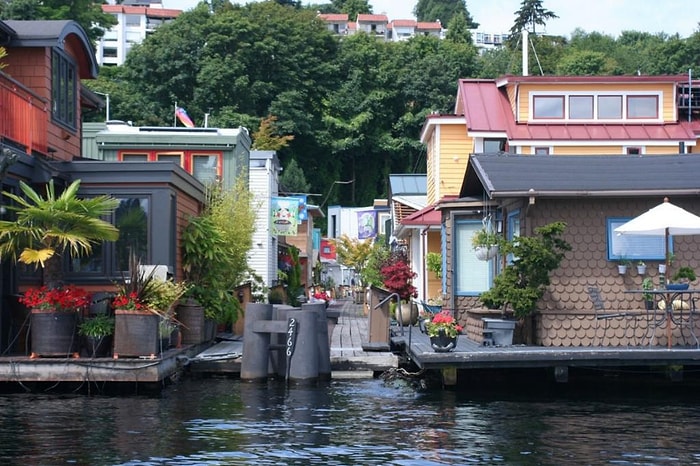 16 Fotoğrafla Huzura Yelken Açan Kapı: Yüzen Evler