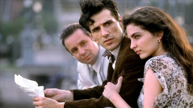 16. Gloomy Sunday - Ein Lied von Liebe und Tod (1999)
