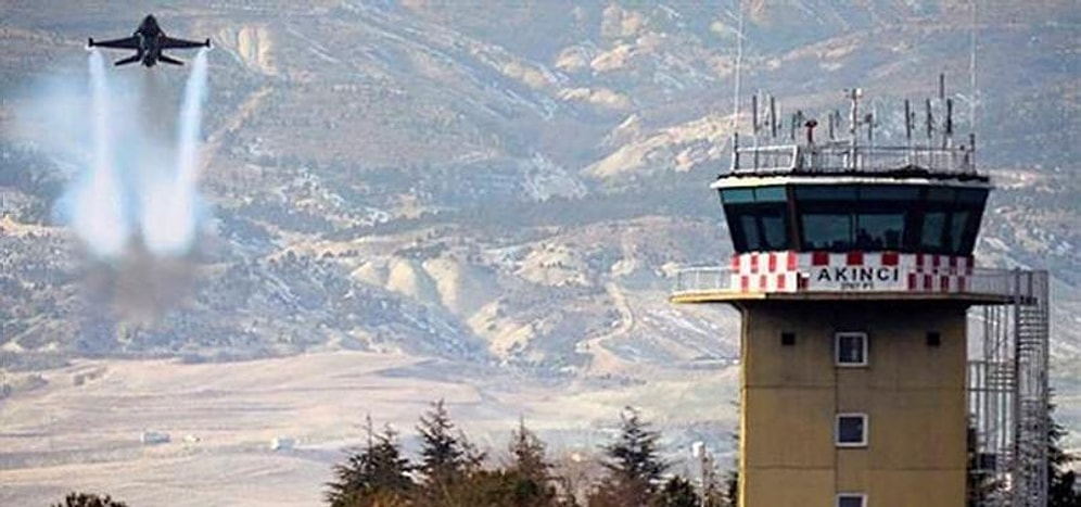 'Akıncı Üssü Yanındaki Tarlada Biri Sağlam 3 Bilgisayar Bulundu'