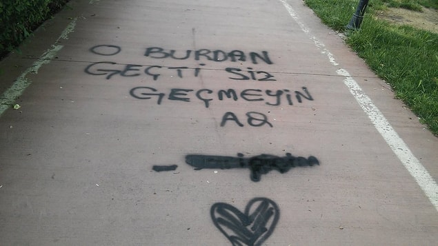 12. Hacı kusura bakma ama geçicez sorry not sorry