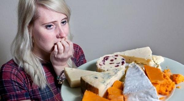 25. Ve "Turofobi", peynire duyulan korkuyu ifade etmektedir.