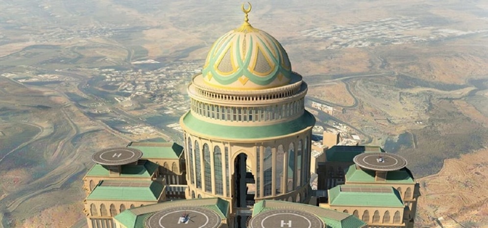 Mekke'de Lüksüyle ve İhtişamıyla Dikkatleri Üzerine Çeken Dünyanın En Büyük Oteli