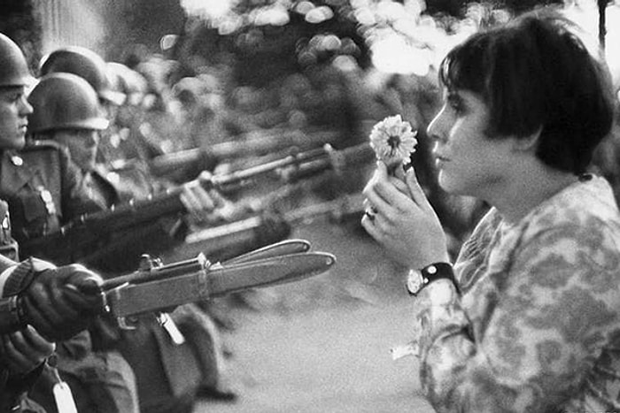 Bir El Daha Deklanşörden Düştü: Fotoğrafçı Marc Riboud Hayatını Kaybetti...