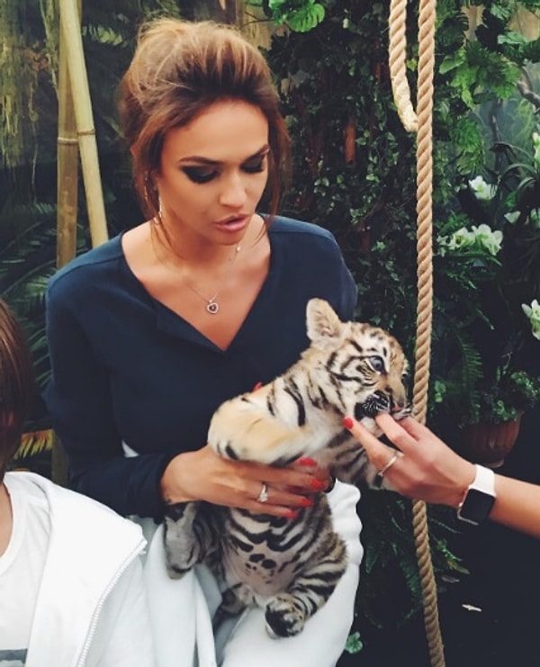 4. Поскольку Богдан родился в год тигра, Алена заказала для него живых тигрят, которые произвели на всех большое впечатление.