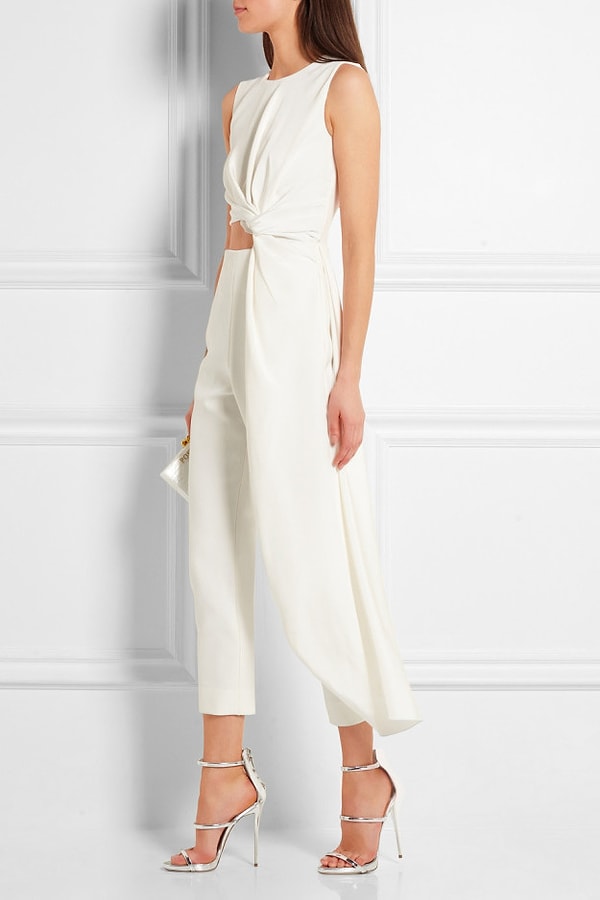 7. Модный элегантный комбинезон для тех, кто не любит традиционность