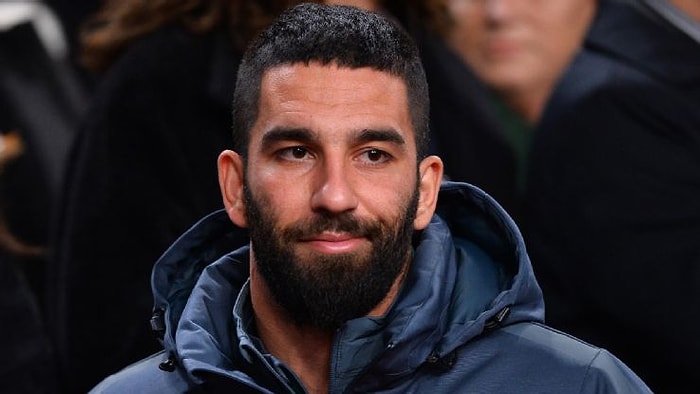 Arda Turan'ın Boş Zamanlarında Okumak İçin Türkiye'den Sipariş Ettiği 12 Kitap