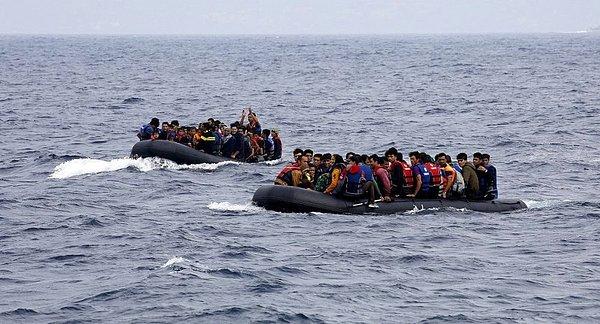 Göçmenlerin Kuzey Afrika'dan İtalya'ya gitme çabalarında hiçbir değişim yok