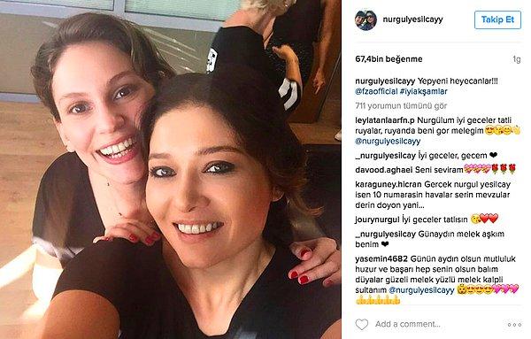 16. Nurgül Yeşilçay ve Farah Zeynep Abdullah, Kösem Sultan setinden çektikleri selfie ile yeni heyecanlarını paylaştılar.