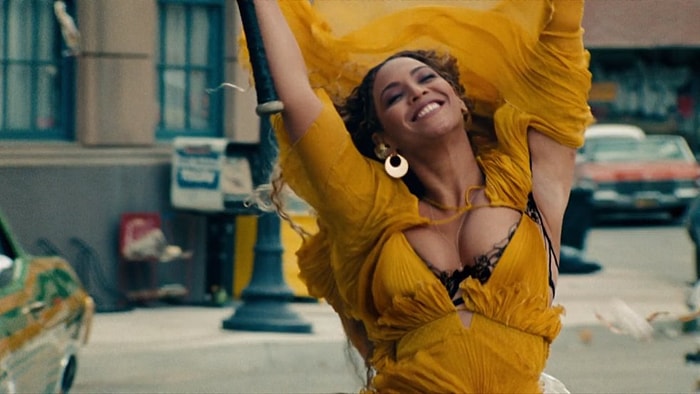 Beyoncé Yeni Yaşını Yeni Klibi "Hold Up" ile Kutladı!