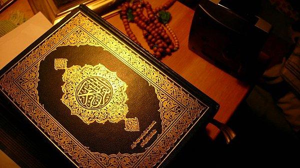 #3 “Kim ki arefe gününde Allâh’tan dünyâ ve âhirete âit bir hâcetini isterse, Hz. Allâh onu yerine getirir.”