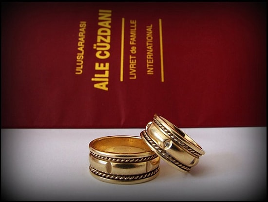 Evlenince Hangi Soyadını Alacaksın?