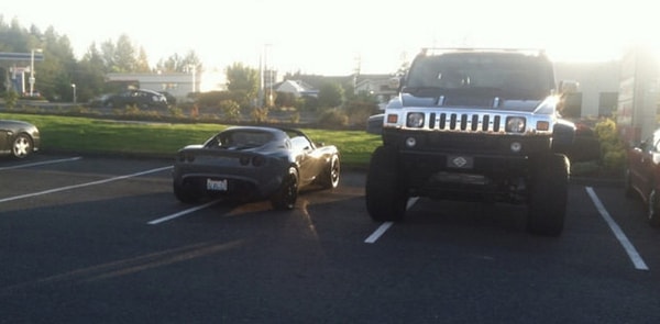 1. Они паркуются так, как считают нужным.