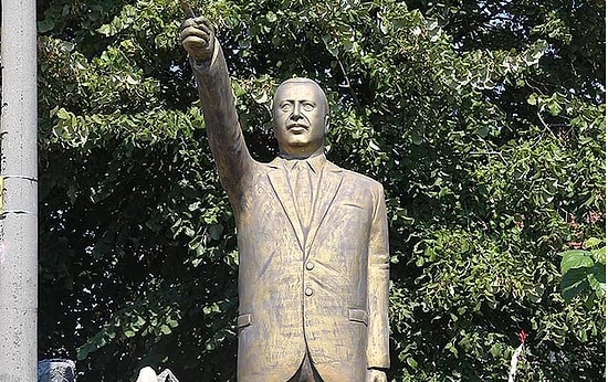 Tayyip Erdoğan'ın 4 Metrelik Heykeli Ortada Kaldı
