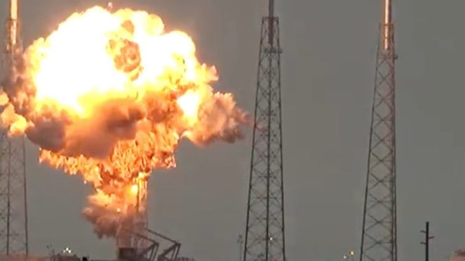 Spacex Falcon 9 Patladı