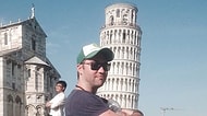Pisa Kulesi'nin Yakınında Fotoğraf Çeken Turistleri Trolleyen Çılgın Adam