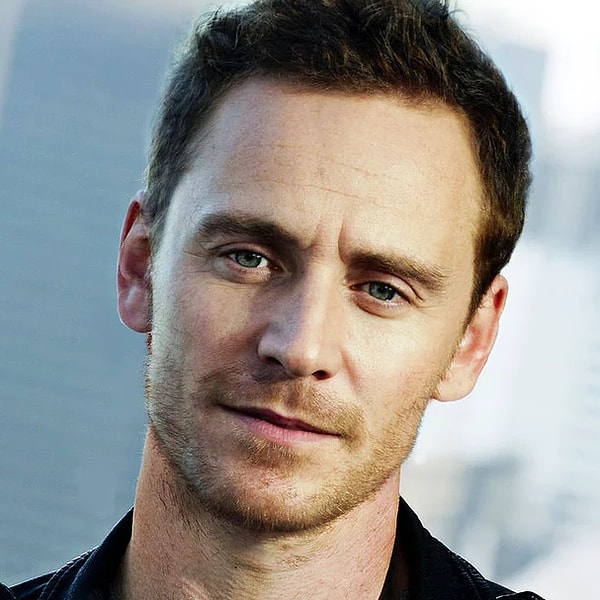 13. Одного из них нет на этом снимке. Кого?