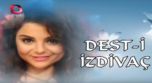 Bonus: Esra Erol'un ilk kanalı Flash TV, bekarları izdivaç programına toplamaya devam ediyor. Yeni sunucusu ile birlikte onlar da evlendirmek için var güçleri ile çalışıyor.