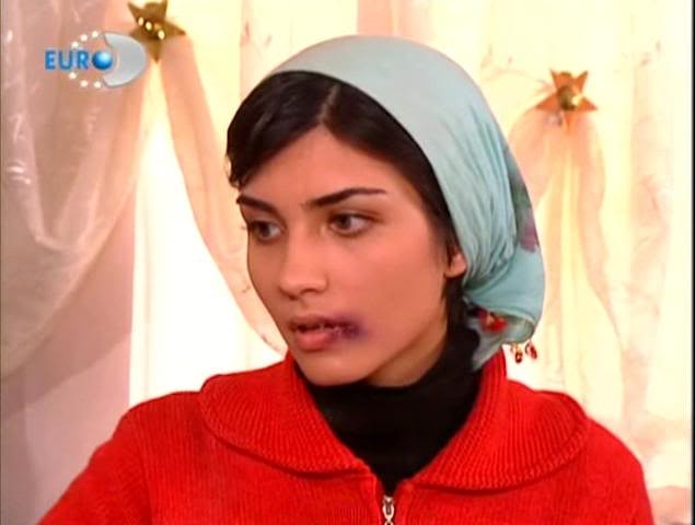 20. Tuba Büyüküstün / Sultan Makamı (2003)