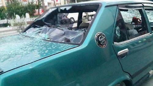Birçok işyeri ve aracın camları kırıldı