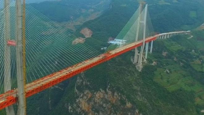 Çin'den Dünyanın En Yüksek Asma Köprüsü