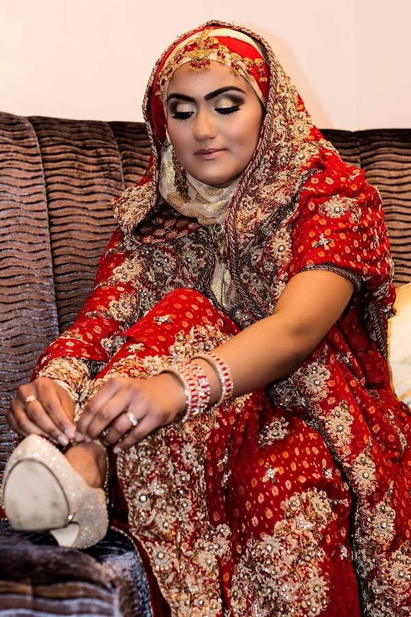 27. Завершая и без того идеальный образ