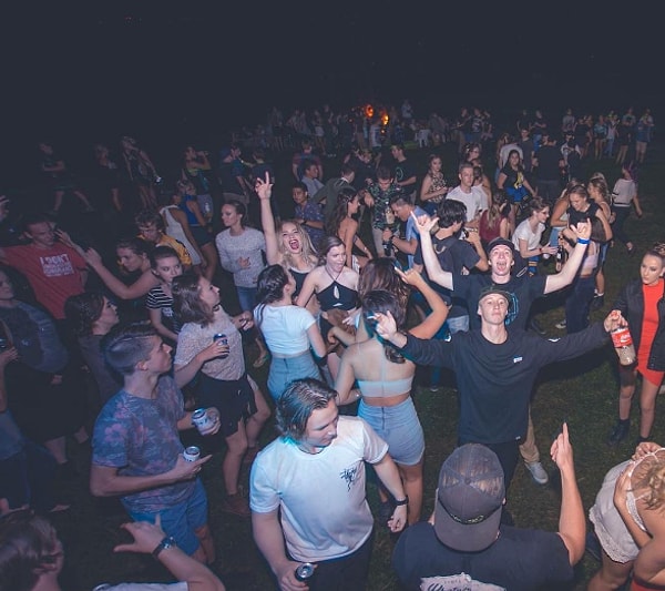 11. Афтепати в Instagram