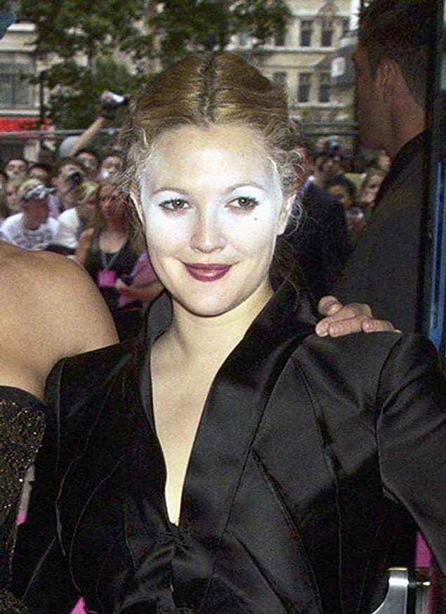 4. Drew Barrymore's make up artist was going through something that day, probably.