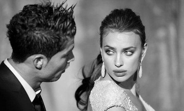 8. Она не хочет знакомиться с твоими друзьями