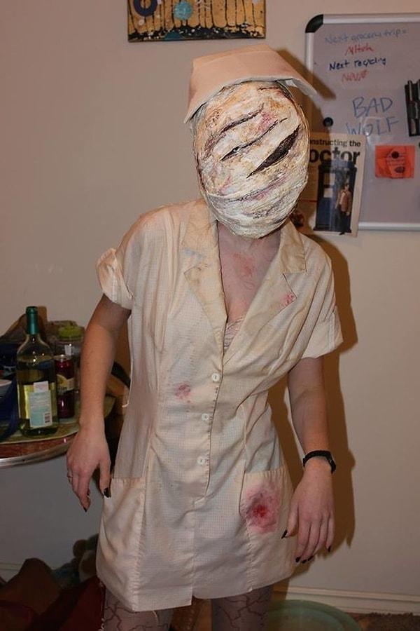 23. "Silent Hill"deki Nurse.