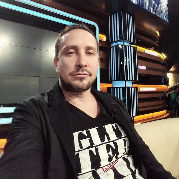 4. Певец и в целом отозвался о Сати Казановой нелестно.