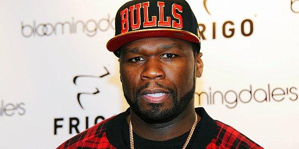 Geçtiğimiz günlerde 50 Cent,  Los Angeles'ta verdiği bir konserde sinirlenip seyircilere mikrofon fırlattı.