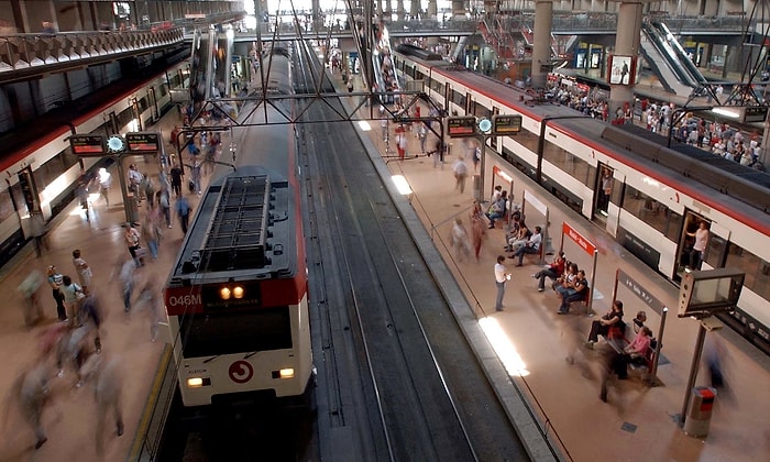 İspanya'da Mesaisi Biten Bir Makinist Treni Durdurup Ortadan Kayboldu