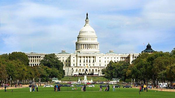 Bir başkent, Amerika Birleşik Devletleri'nde olduğu gibi siyasi uzlaşmanın da bir işareti olabilir.