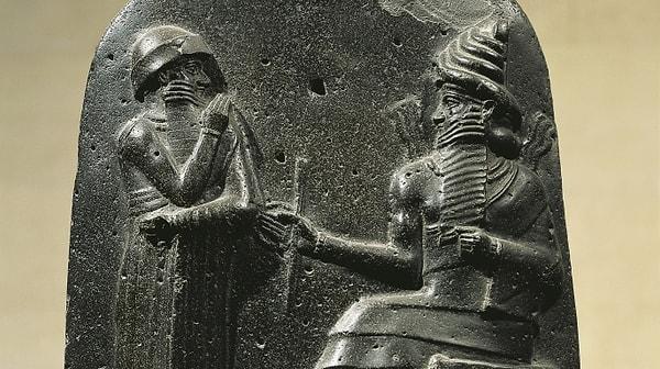 3. Babil Kralı Hammurabi’nin meşhur yasalarında biraya zam yapılırsa ceza alınacağı kanununun konulması