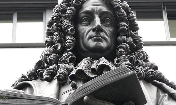 9. Gottfried Wilhelm Leibniz, (1646-1716) IQ: 182-205