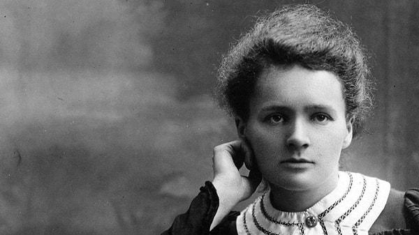 11. Marie Curie, (1867-1934) IQ:180-200