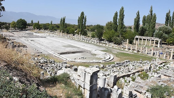 Afrodisias Antik Kenti’ndeki Devasa Havuz Gün Yüzüne Çıkıyor