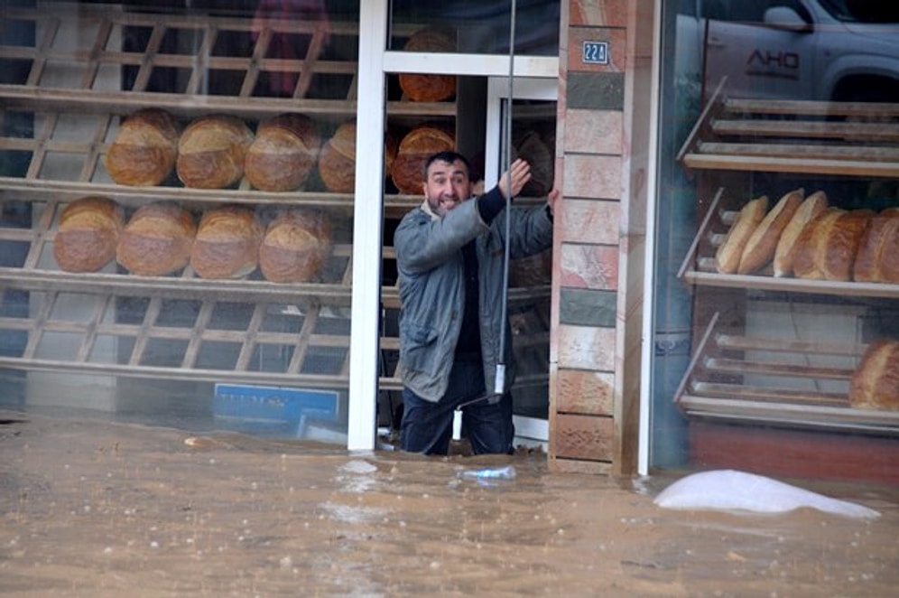 Trabzon’da Sel 2 Can Aldı; Sular Çekildi, Temizlik Yapılıyor