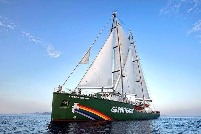 Greenpeace'in Efsane Gemisi Rainbow Warrior, #GüneşeYelkenAç Demek İçin İstanbul'da