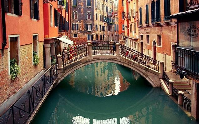 27. Ride along the canals of Venice