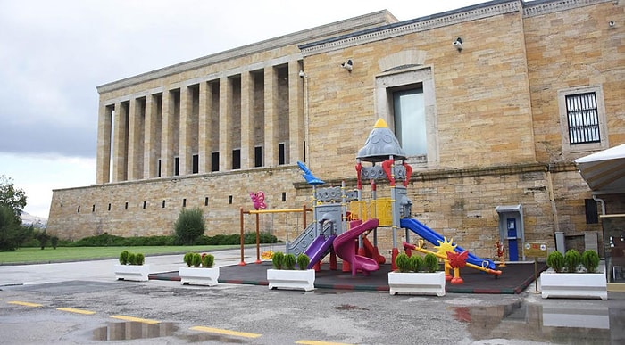 Anıtkabir'e Yapılan Çocuk Parkına Tepki