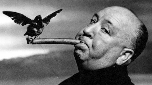 8. Alfred Hitchcock, filmleri için fazladan tek bir sahne bile çekmezmiş. Nedeni de beğenmediği sahneleri çıkarmak isteyen stüdyoların, yerine koyacak bir şey bulamamalarını sağlamakmış.
