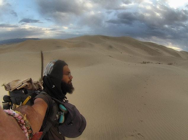 During his 3-day compelling journey, he walked 90 km and climbed sand hills as high as 300 meters!