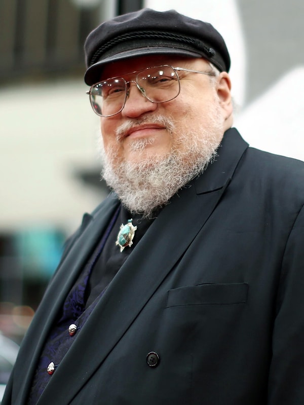 George R.R. Martin'in Buz ve Ateşin Şarkısı isimli kitap serisinin altıncı kitabı olan 'Kış Rüzgarları'nın dizi uyarlaması neredeyse 12 yıldır hayranlarıyla buluşmayı bekliyor.